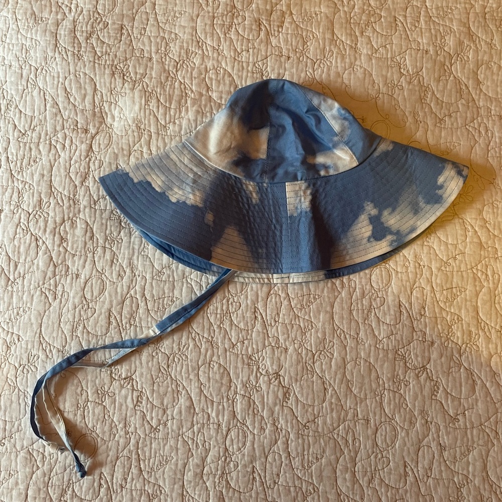 NWT Baggu Soft Sunhat in cloud